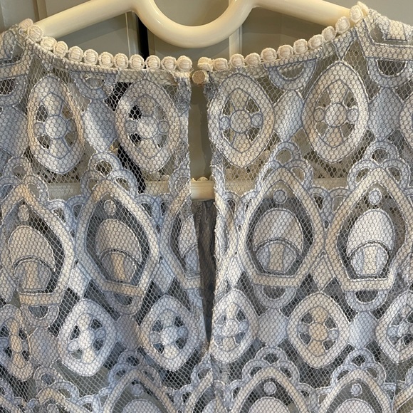 Anthropologie Lace Top - Picture 4 of 9